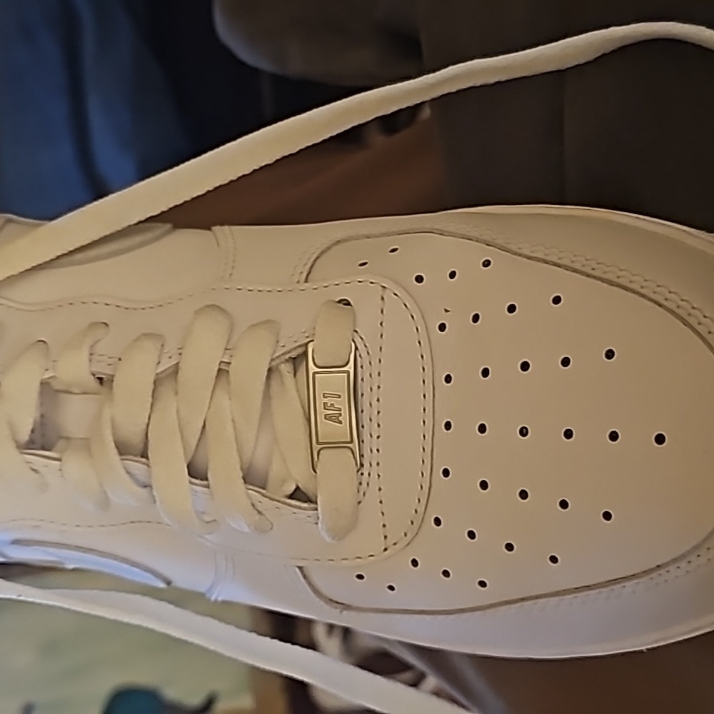 Nike AF 1 white size, 13 never were outside like new condition. It's out the box